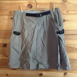 Mountain hardware, medium, hiking, kilt or skirt